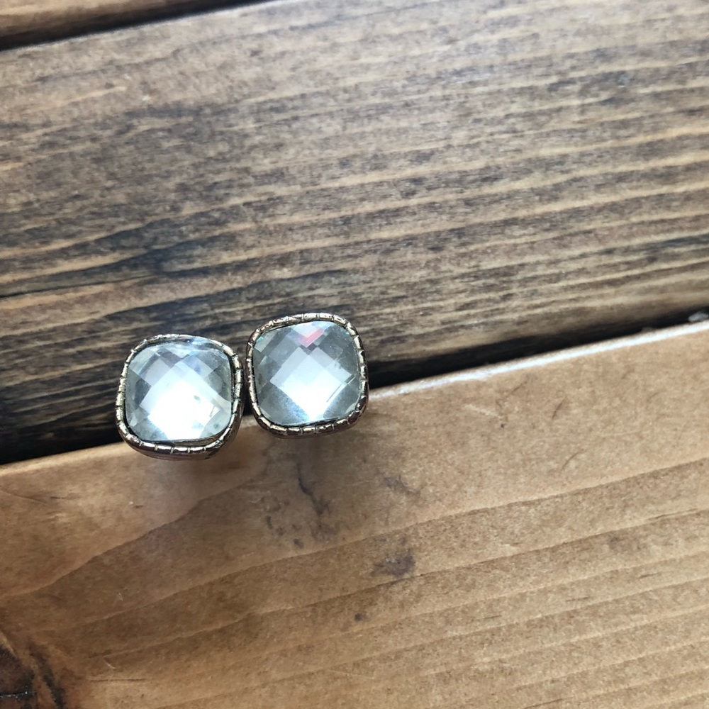 Oversized square stud earrings